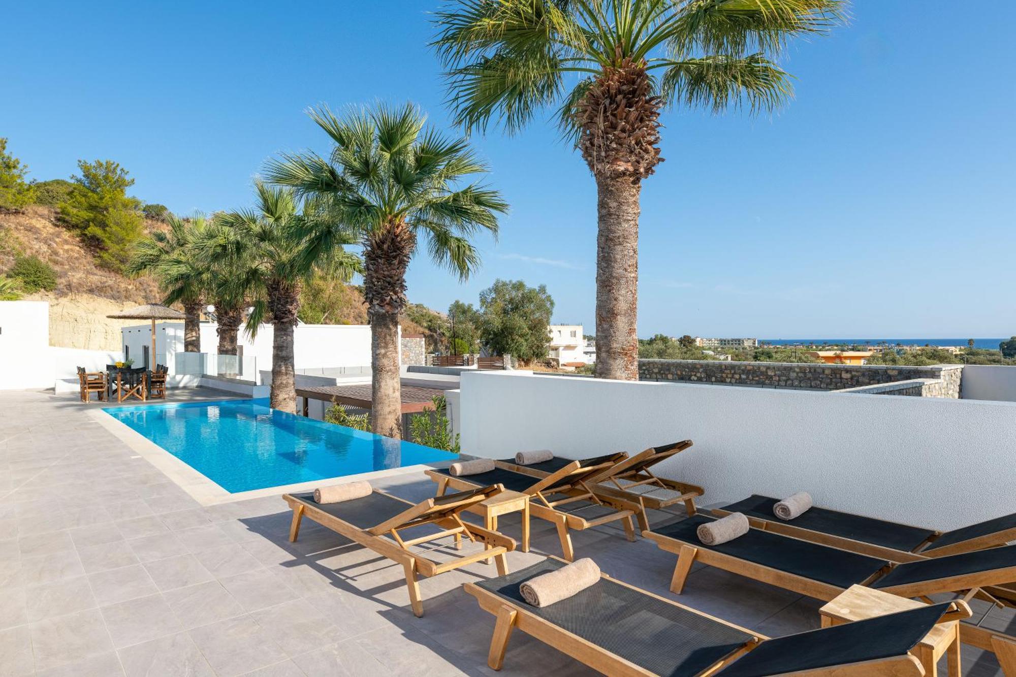Villa Terra Pietra Luxury & *